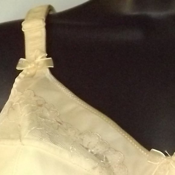 Plus Size 34I Fit Fully Yours Soft Cup Bra - Picture 8 of 8